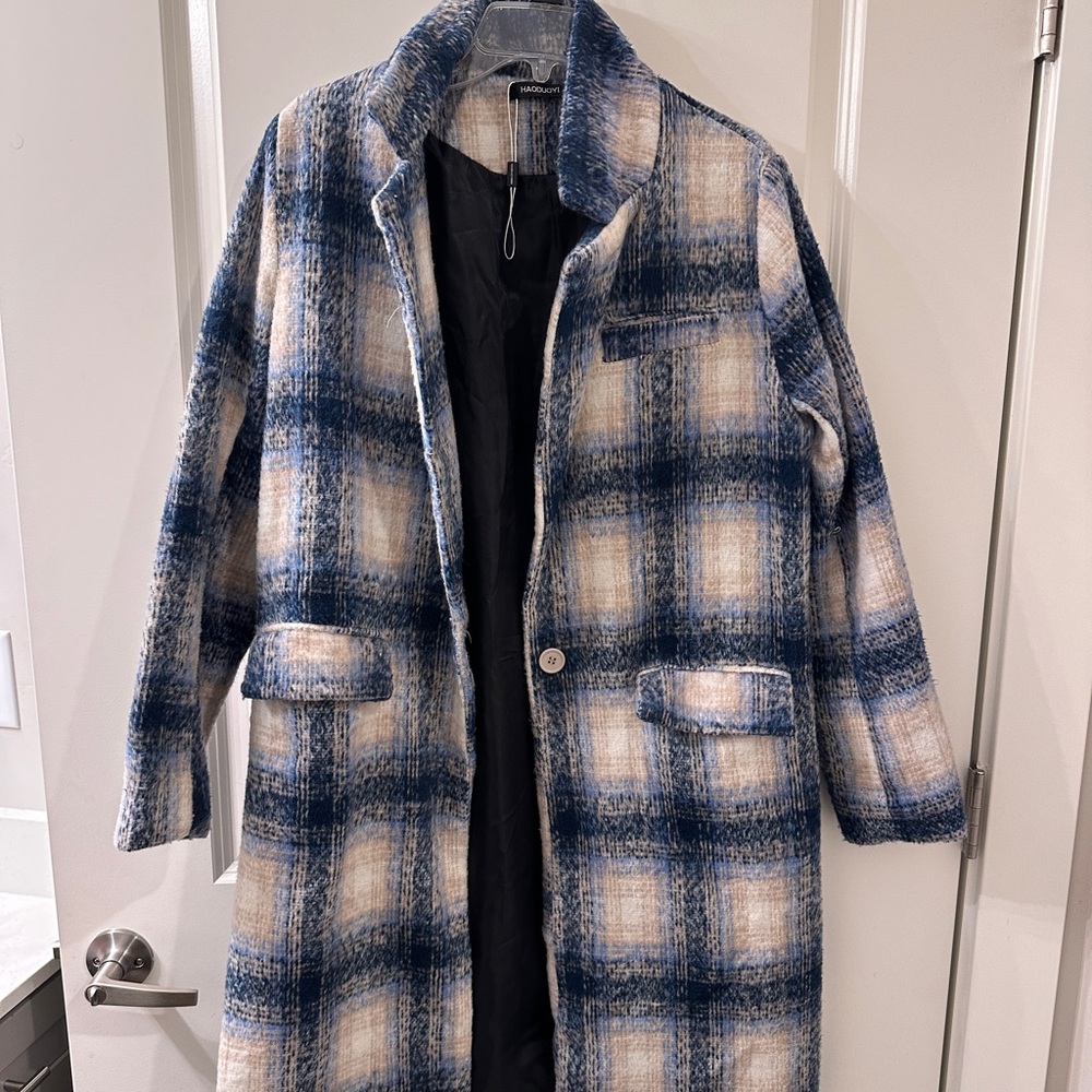 Plaid trench